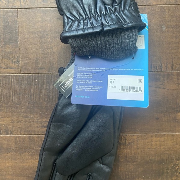 Isotoner ladies  Black Leather Gloves - Picture 6 of 8